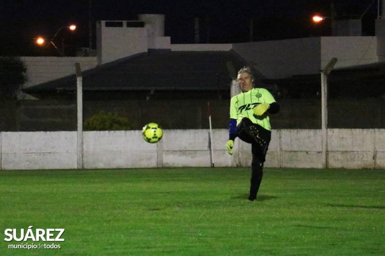 Fútbol del Recuerdo: Comenzó el apasionante torneo de veteranos