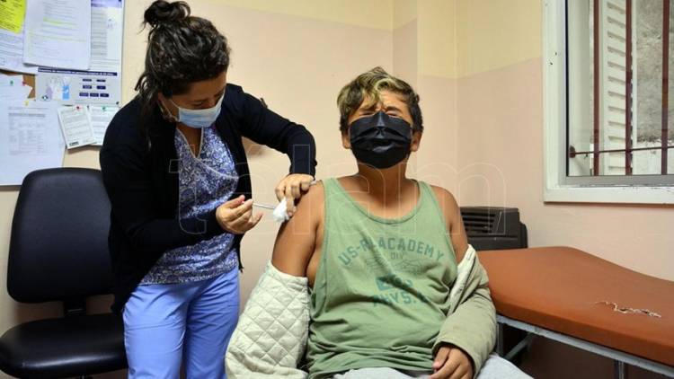 Los no vacunados tienen 36 veces más riego de entrar en terapia