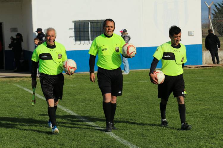 El Progreso goleó a Peñarol de Pigue en una tarde fría y ventosa - 10ma Fecha L.R.F - 