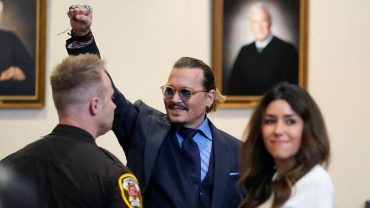 Amber Heard deberá indemnizar con U$S15 millones a Johnny Depp por difamarlo