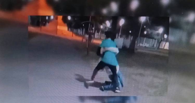  Salvaje pelea a la salida de un boliche en Coronel Suárez.