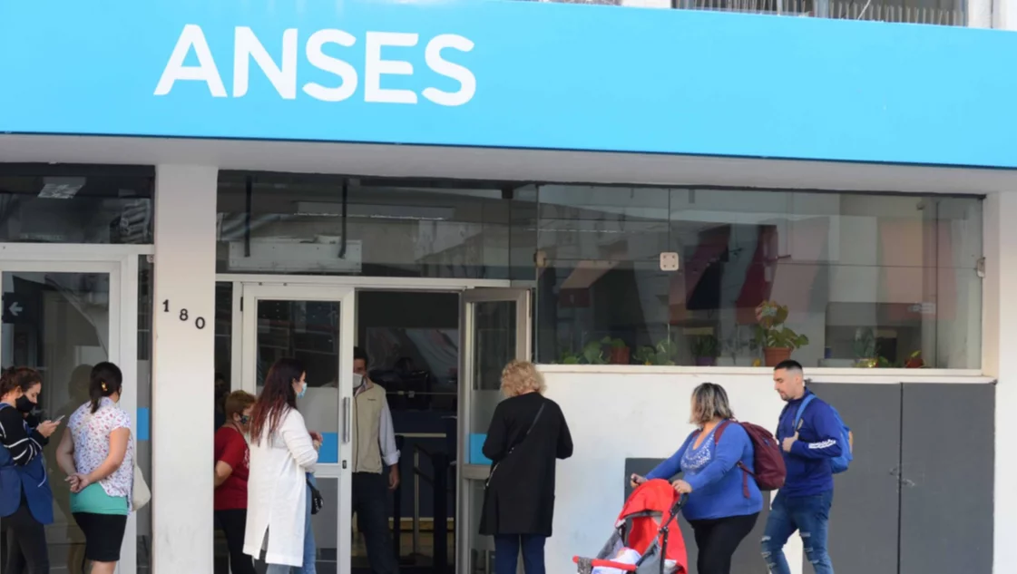 ANSES abona esta semana los pagos de AUH, AUE y Becas Progresar: cronograma y montos de cobro