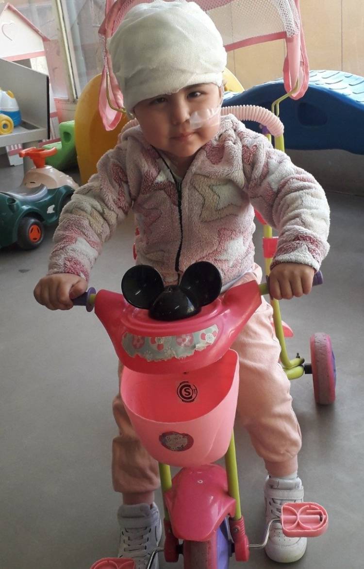 Todos por Luci: tiene 3 años, la viene peleando desde hace meses y necesita ayuda