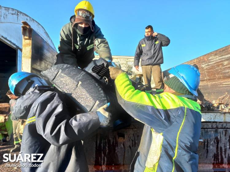 Entrega de 1680 kg de Residuos de Aparatos Eléctricos y Electrónicos para su reciclaje!