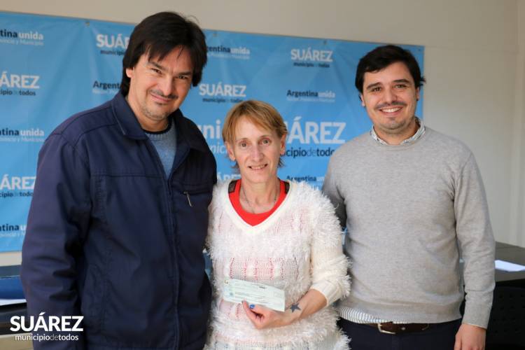 Entregsa de microcréditos para potenciar el trabajo