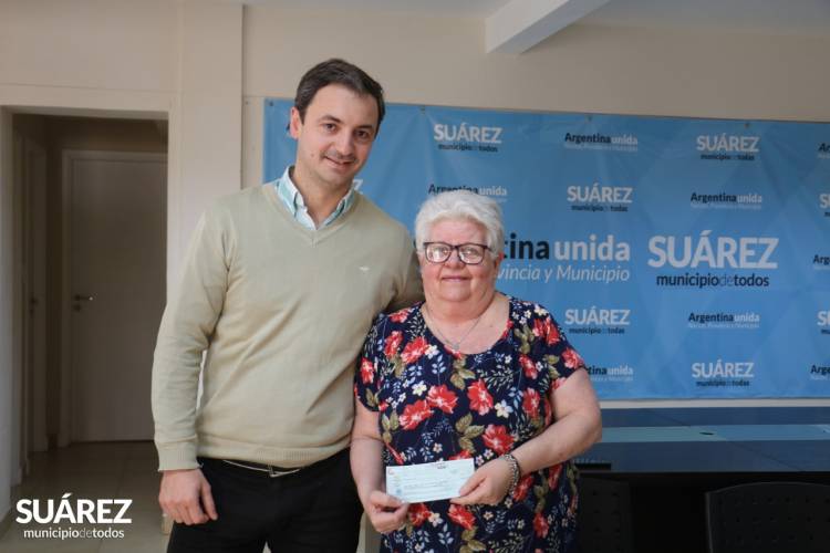 Entregsa de microcréditos para potenciar el trabajo