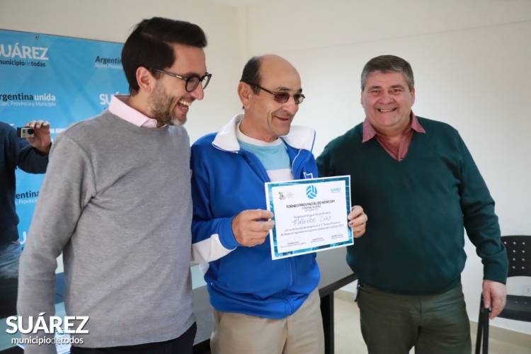 El equipo “campeón provincial” de NewCom recibió la distinción del Municipio