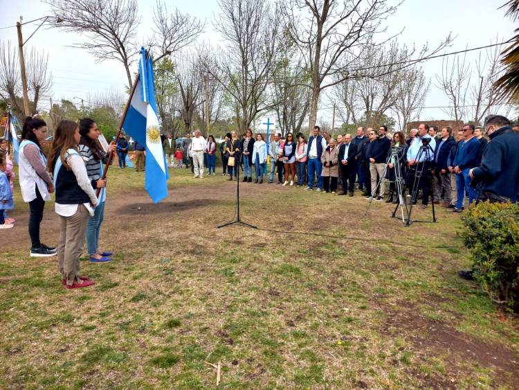 Acto 117 aniversario de Curamalán e inauguración del Mural por Malvinas.