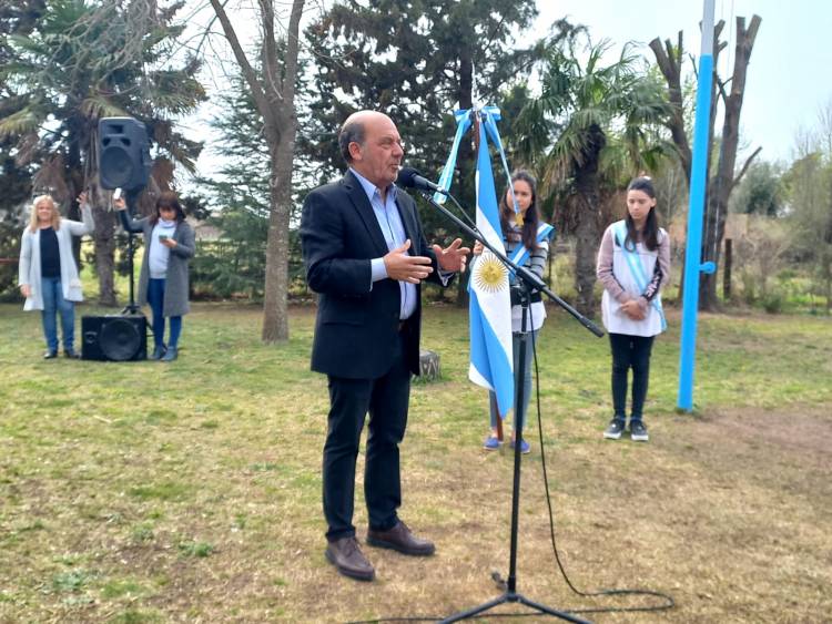 Acto 117 aniversario de Curamalán e inauguración del Mural por Malvinas.
