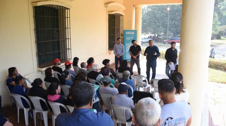 El ministro Javier Rodríguez otorgó financiamiento a 25 proyectos