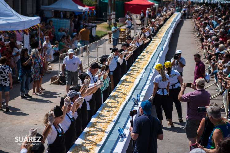 Con un strudel de 66.36 metros, la 8va. edición de la Strudel Fest volvió a ser un éxito