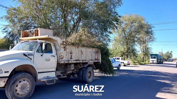 Tareas de limpieza y mejoramiento de calles en distintos sectores de la ciudad