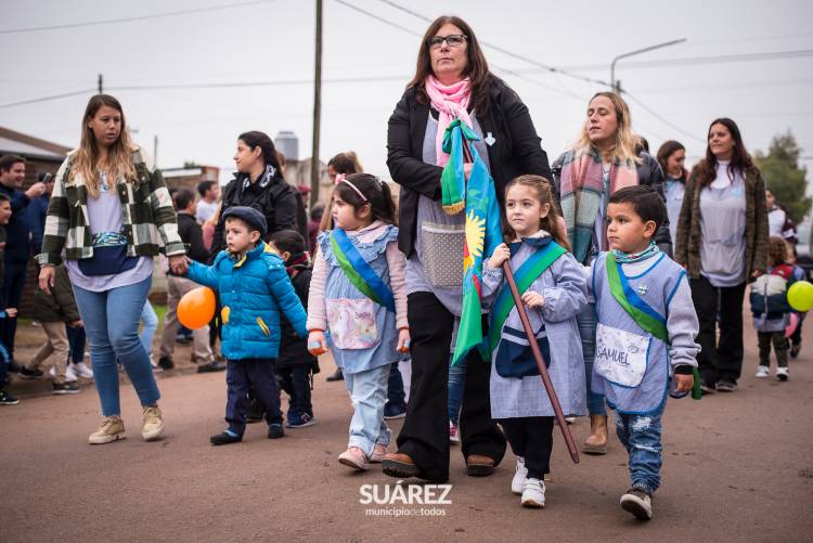 Villa Belgrano: un desfile con fervor patriótico