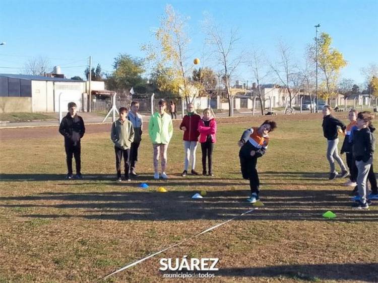 DEPORTES JEBO: se disputaron a nivel distrital las disciplinas Ringo, Atletismo y Softbol