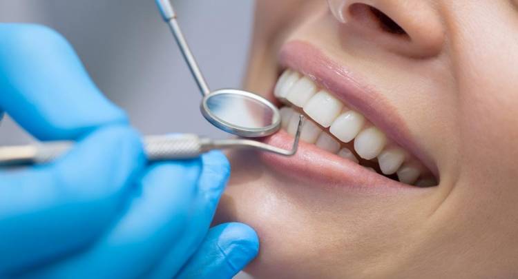 Detectan nueva bacteria que podría ser la causante de las caries
