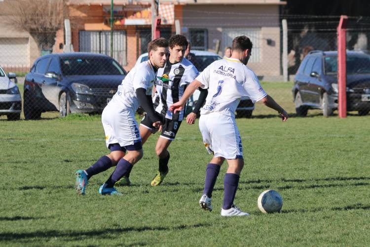 Arrancó el Torneo Clausura con ilusiones renovadas ganaron Blanco y Negro y Deportivo Sarmiento.