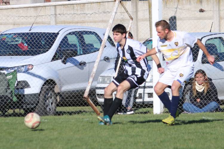 Arrancó el Torneo Clausura con ilusiones renovadas ganaron Blanco y Negro y Deportivo Sarmiento.