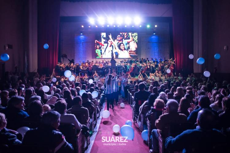 NOCHE DE GALA 2023