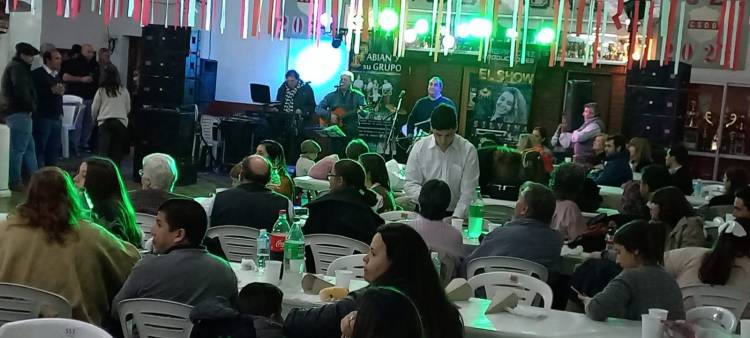 Primer gran fiesta Folklórica del Club Sportivo Belgrano de Pasman
