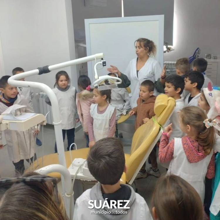 Alumnos de la Escuela N°11 visitaron el Materno Infantil