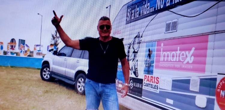 San Blas: viaja por el país en su motorhome por una noble causa