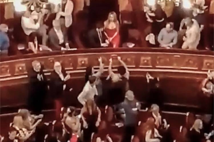 Javier Milei, abucheado en el Teatro Colón