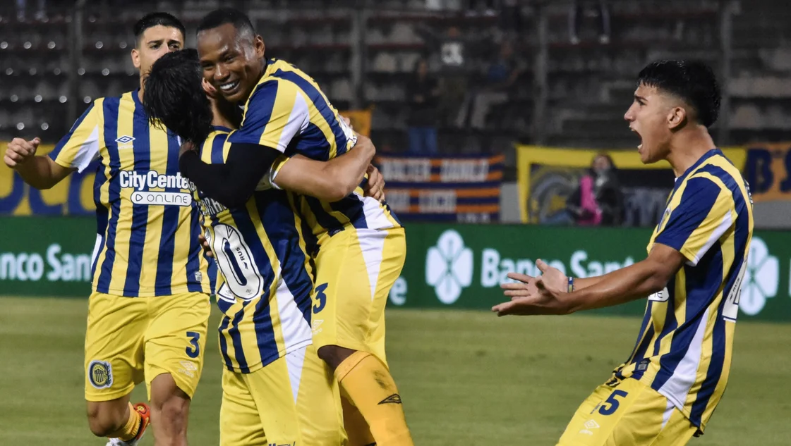 Rosario Central eliminó a Racing por penales y jugará con River en semis