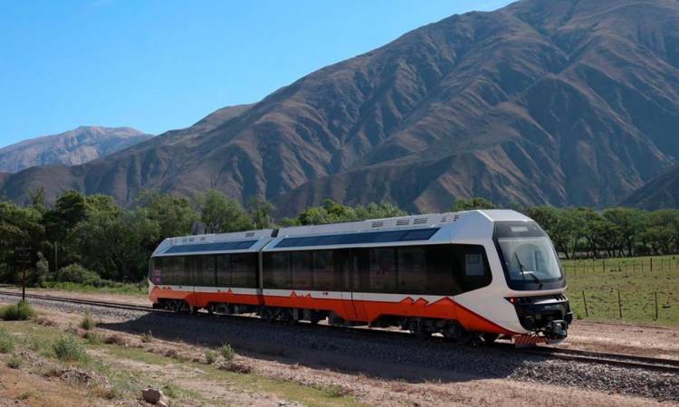 Un tren turístico solar recorrerá la Quebrada de Humahuaca