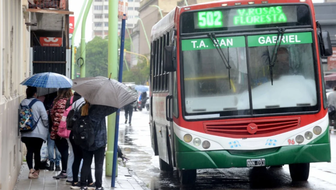 El Gobierno eliminó los subsidios a las empresas de transporte del Interior