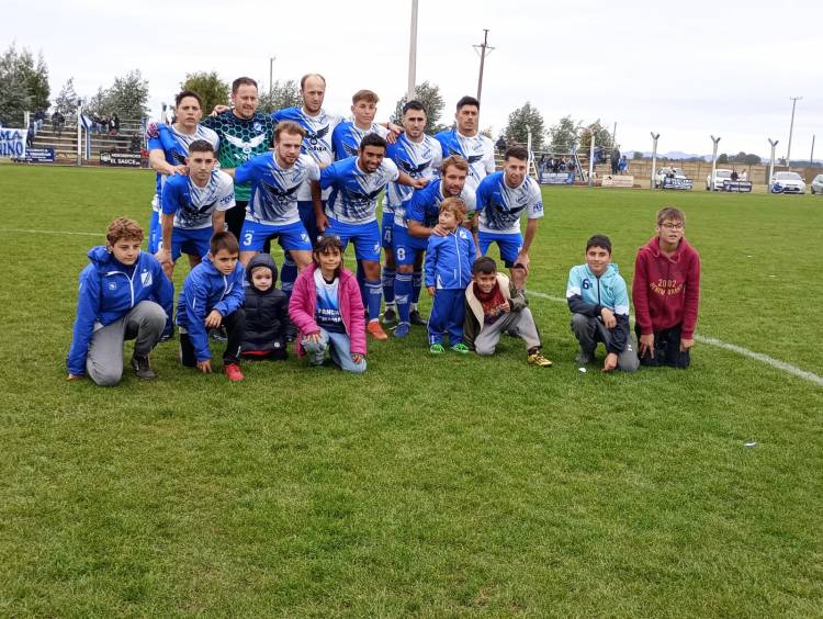 8va fecha de fútbol. Comenzaron a disputarse las revanchas del Torneo Apertura de la Liga Regional.