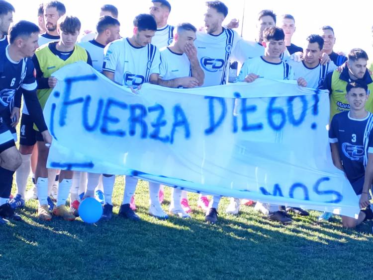 Independiente SJ vs El Progreso arbitrado por  Agustina Loos de Olavarría. Primera mujer árbitro en la Liga Regional de Fútbol.