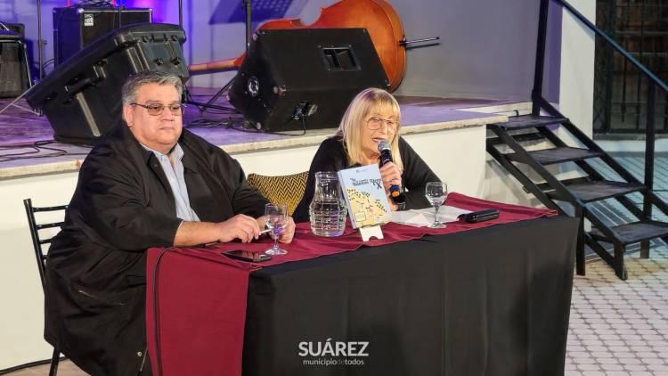 Literatura y Musica en la reapertura del Mercado Municipal de Las Artes