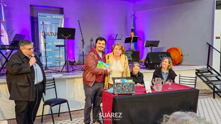 Literatura y Musica en la reapertura del Mercado Municipal de Las Artes