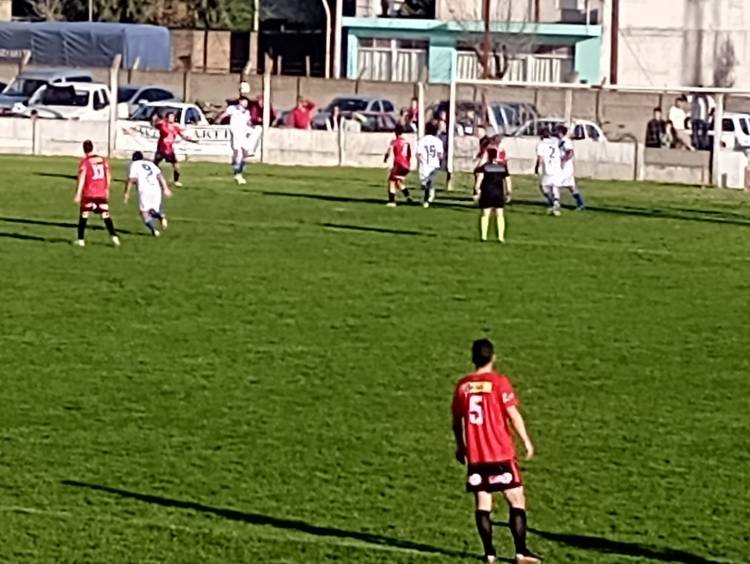 Por la 8va fecha del Clausura Deportivo Sarmiento fue el único ganador de nuestro medio.