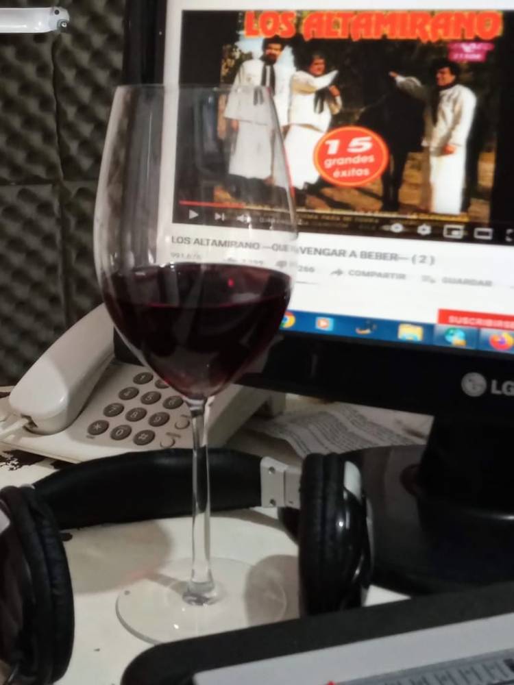 24/11, Día del Vino Argentino, Salud!!