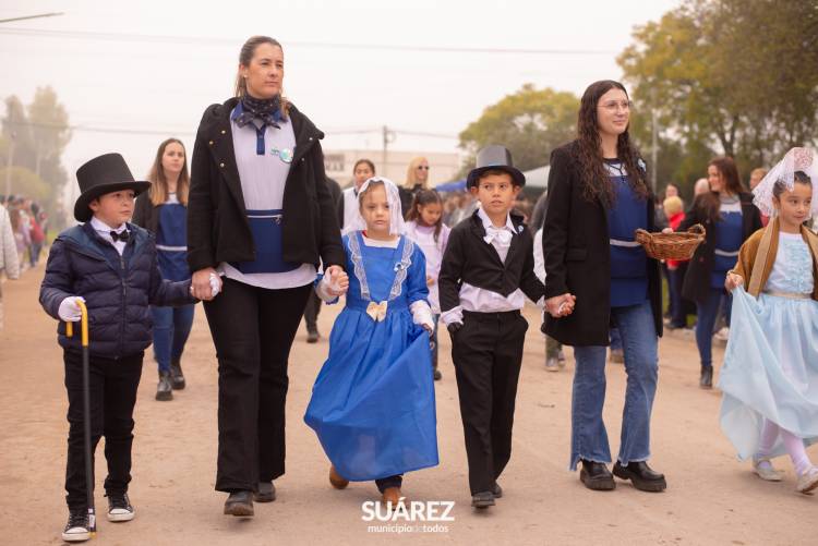 Villa Belgrano: 25 de Mayo y un desfile con fervor patriótico