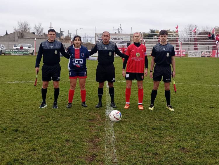 Fútbol Femenino: Independiente SJ con una goleada es el único puntero