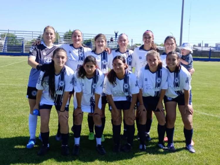 Las chicas del Progre, también se quedaron con el triunfo frente al Sanma