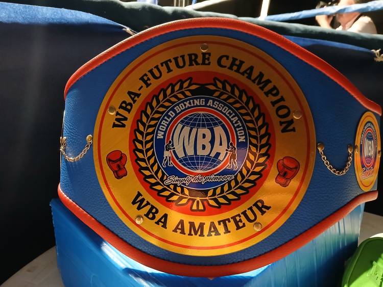 Boxeo profesional y amateurs en Independiente de Coronel Pringles