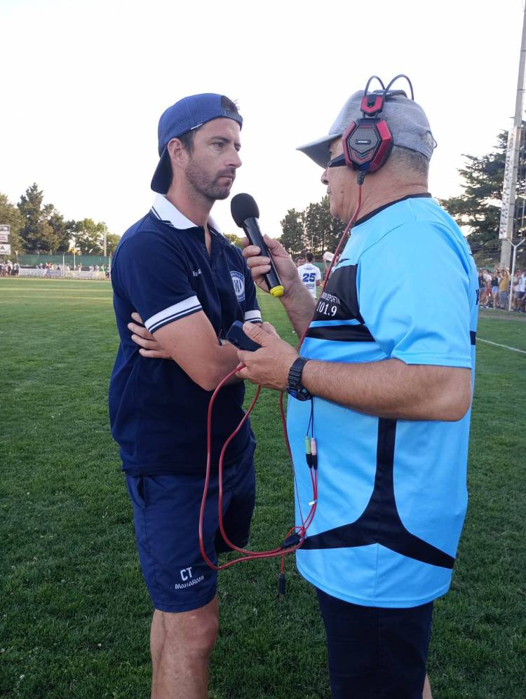 Sarmiento fue campeón de la Liga Regional de Futbol, logrando su titulo N25