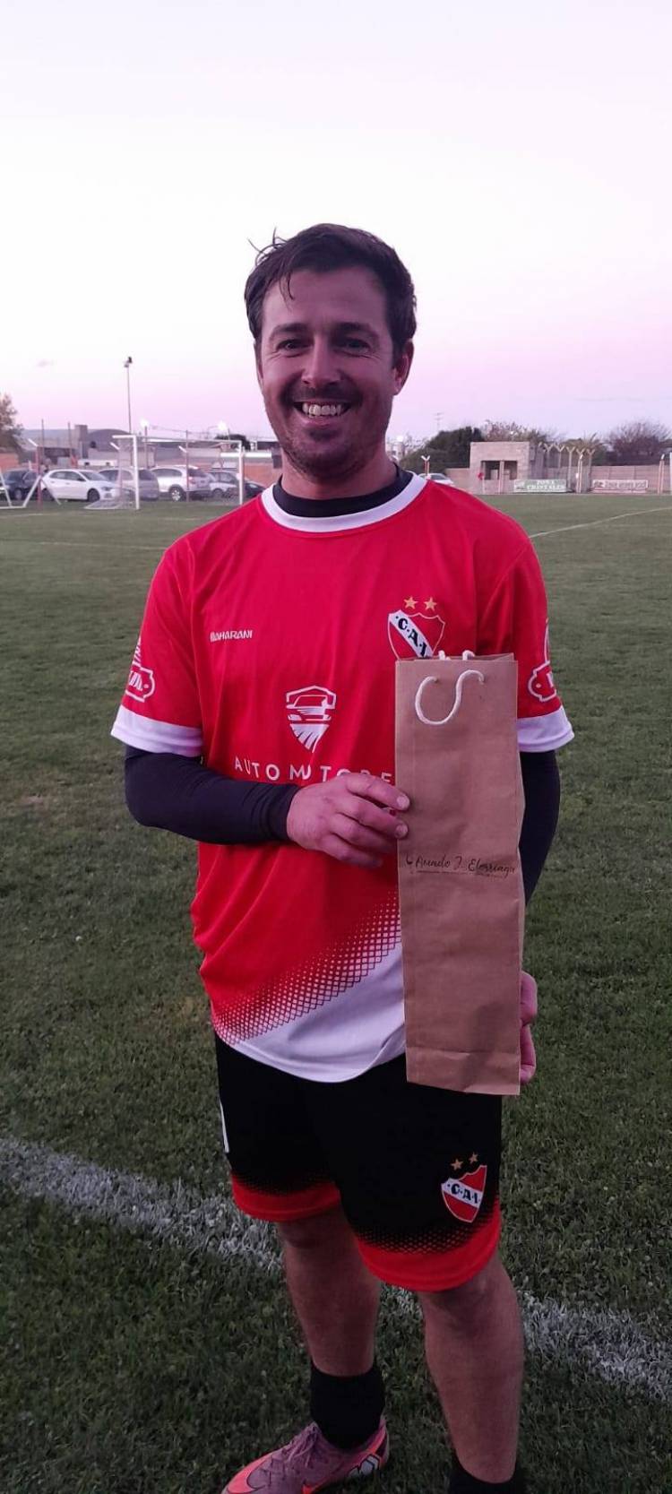 8va Fecha: "El Rojo" le regaló un triunfo a su pueblo en la Fiesta de Kerb