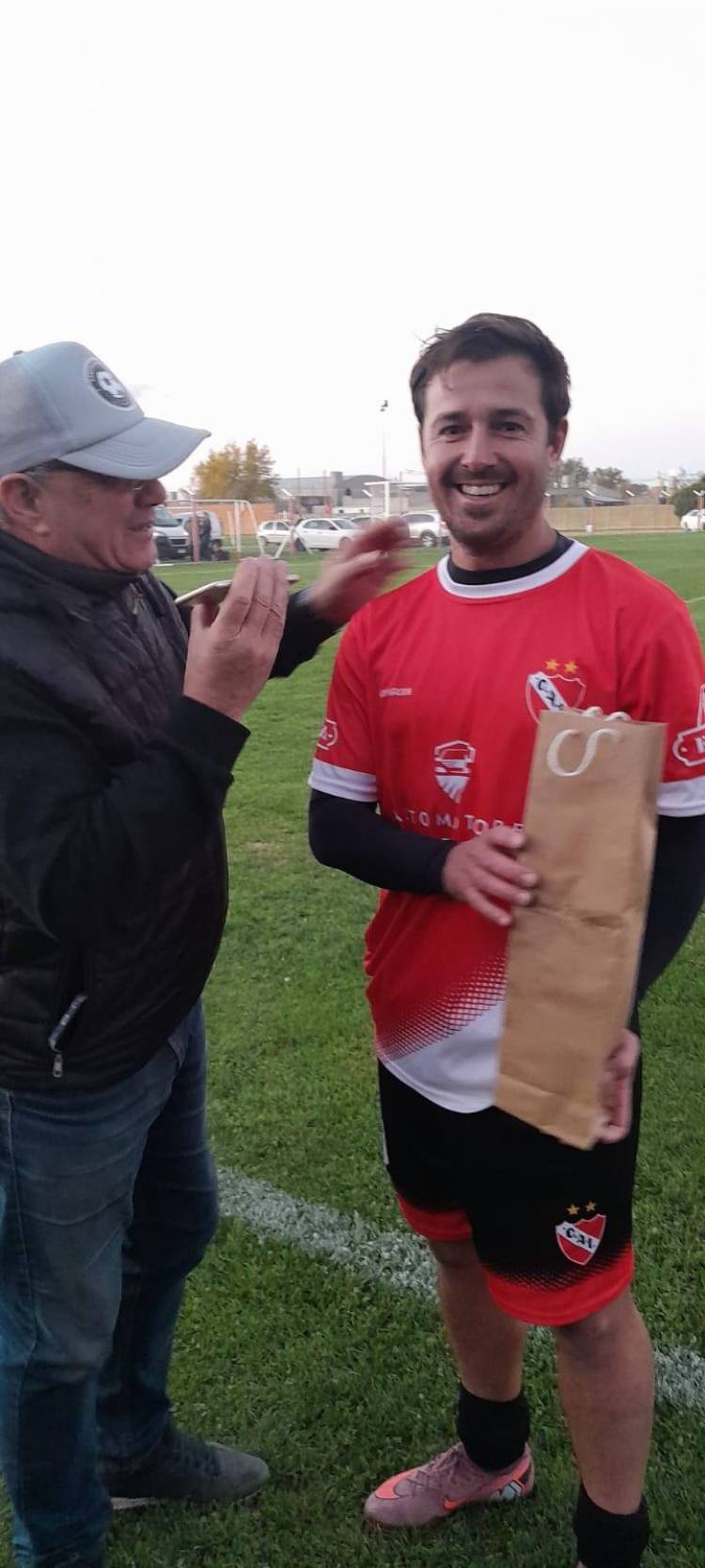 8va Fecha: "El Rojo" le regaló un triunfo a su pueblo en la Fiesta de Kerb