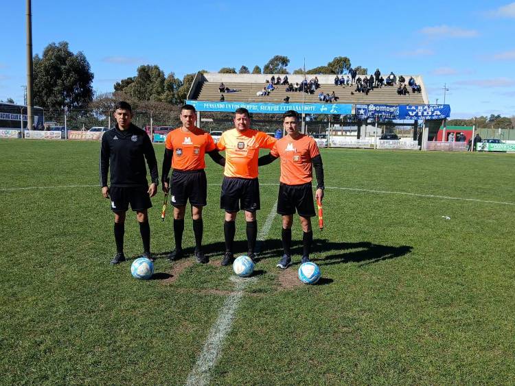 Deportivo Sarmiento fue el único ganador de nuestro medio frente a Racing de Carhue